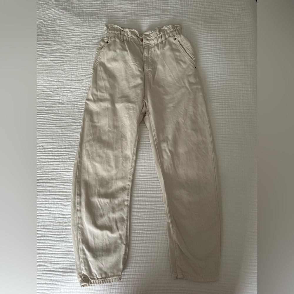Zara - high waisted paper bag baggy jeans